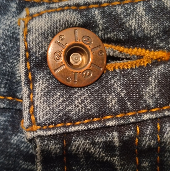 🥳HP🥳 Lei Jeans - Picture 4 of 8
